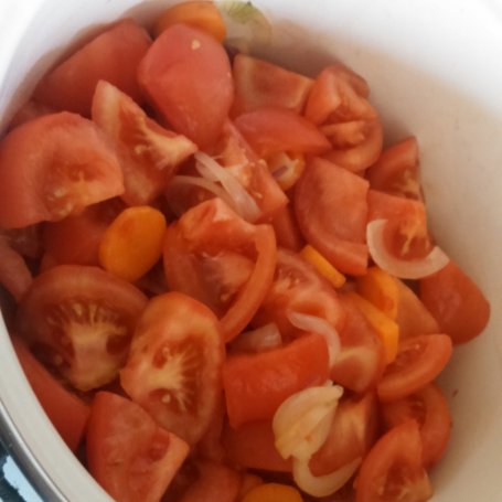 Krok 4 - Zupa krem pomidorowy z grzankami foto