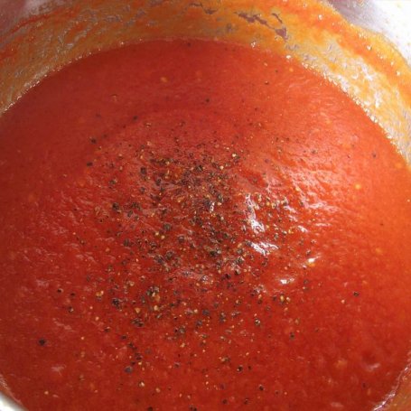 Krok 3 - Zupa krem pomidorowy z mozzarellą foto