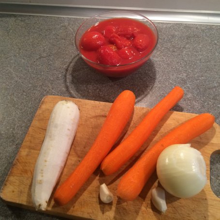 Krok 1 - Zupa krem warzywno-pomidorowa foto