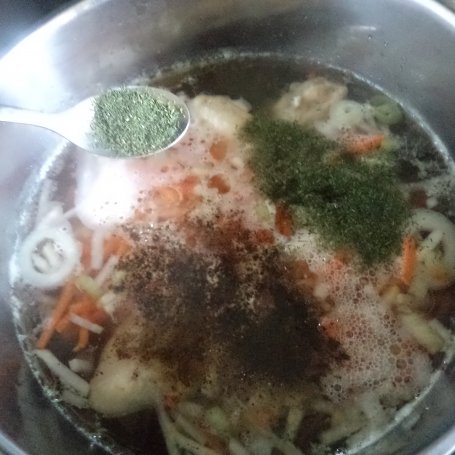 Krok 4 - Zupa krem warzywny z kiełkami :) foto