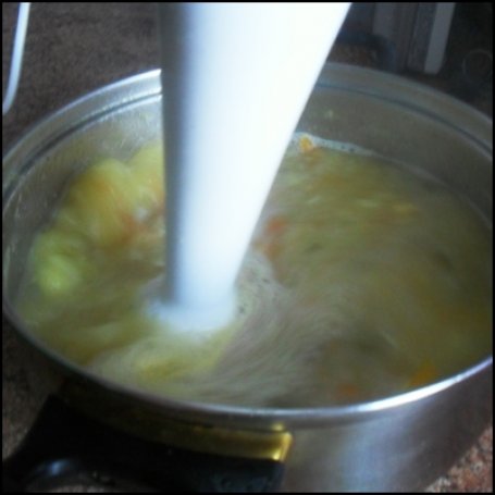 Krok 3 - Zupa (krem) warzywny foto