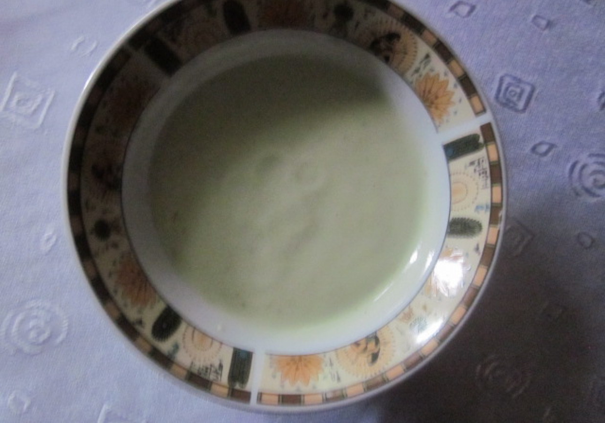 Zupa krem z awokado foto
