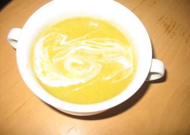 Fotografia przedstawiająca Zupa Krem z Awokado