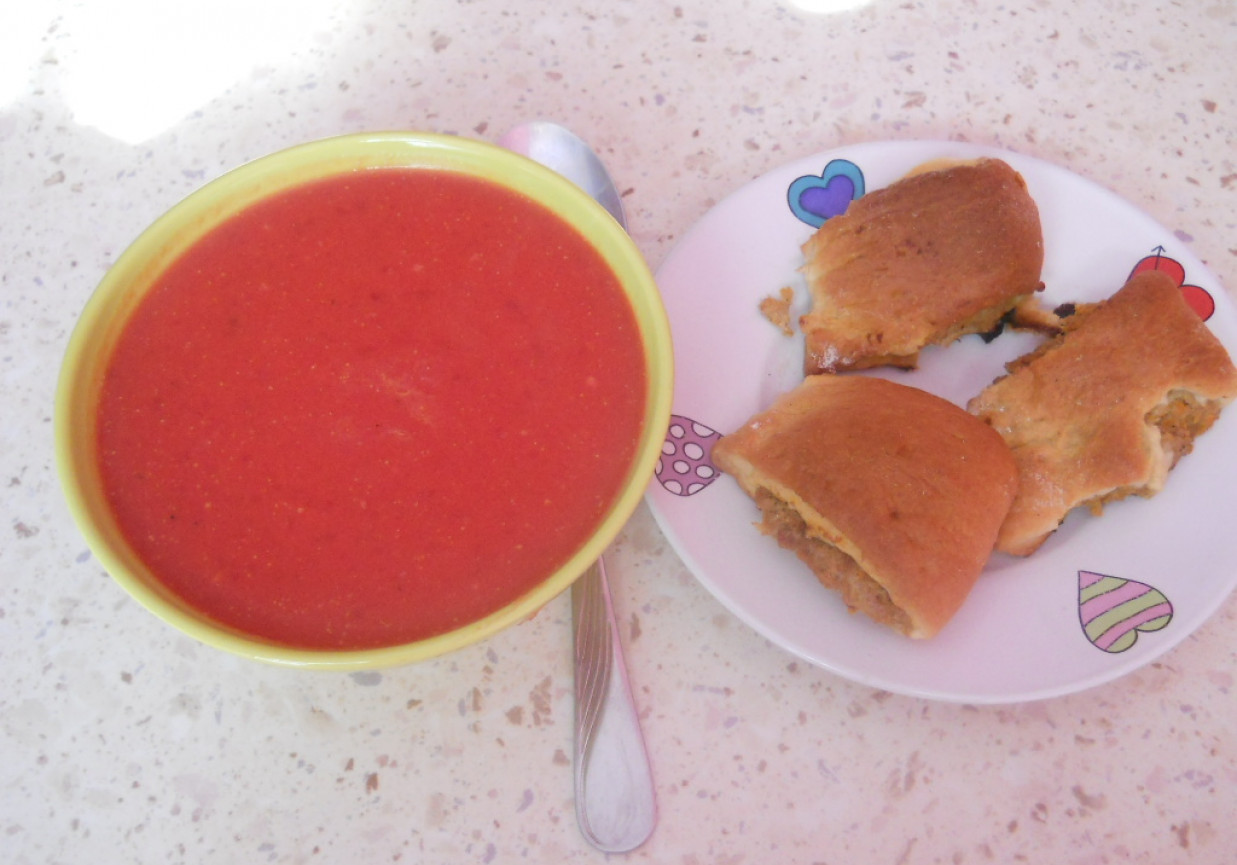 Zupa krem z barszczu czerwonego foto