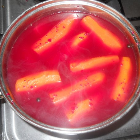 Krok 4 - Zupa krem z barszczu czerwonego foto