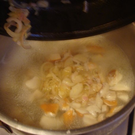 Krok 2 - Zupa krem z białych warzyw foto