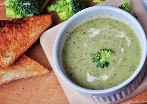Fotografia przedstawiająca Zupa krem z brokuła i kalafiora