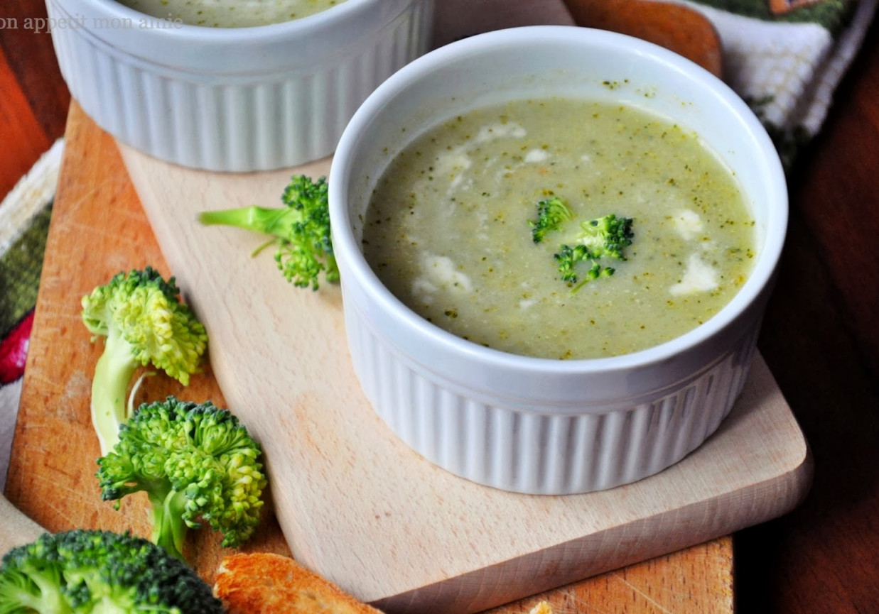 Zupa krem z brokuła i kalafiora foto
