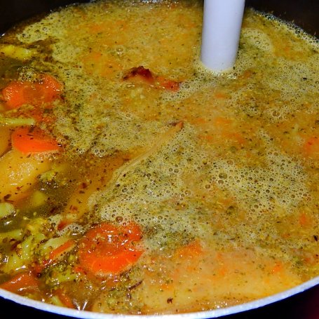 Krok 6 - Zupa krem z brokuła i pieczonych warzyw foto