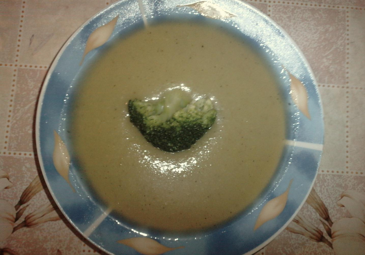 Zupa krem z brokuła foto