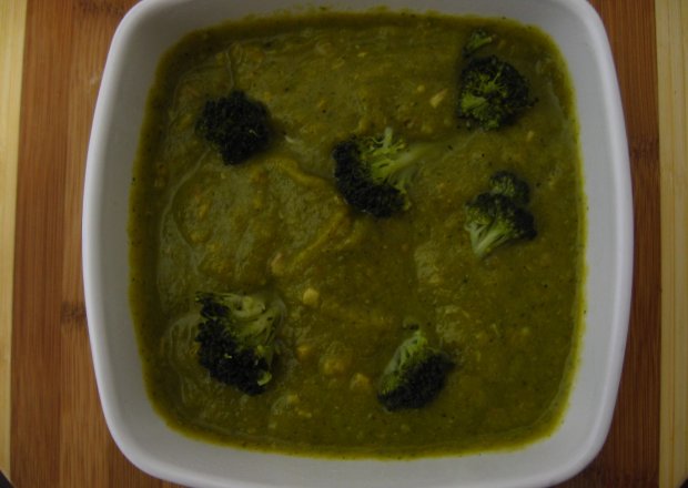 Fotografia przedstawiająca Zupa - krem z brokułów