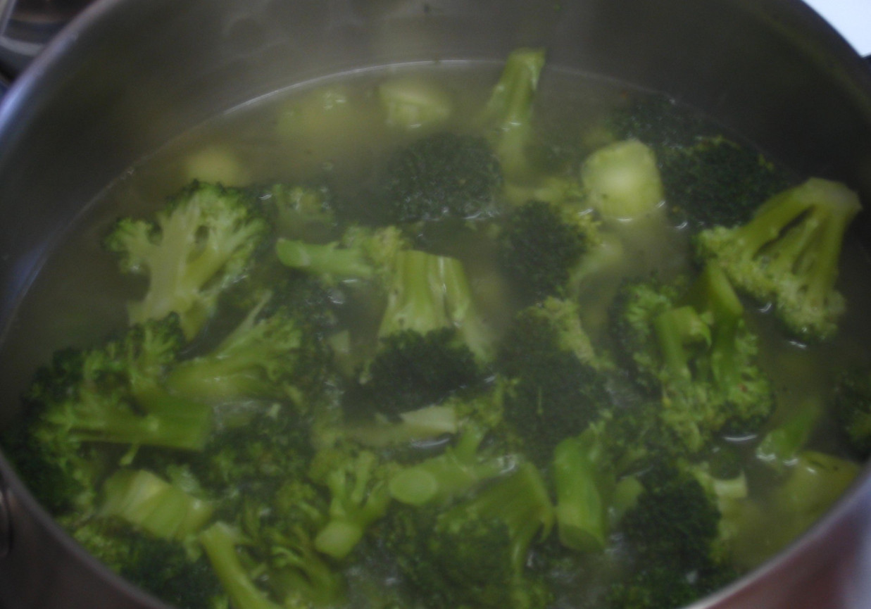 Zupa - krem z brokułów foto