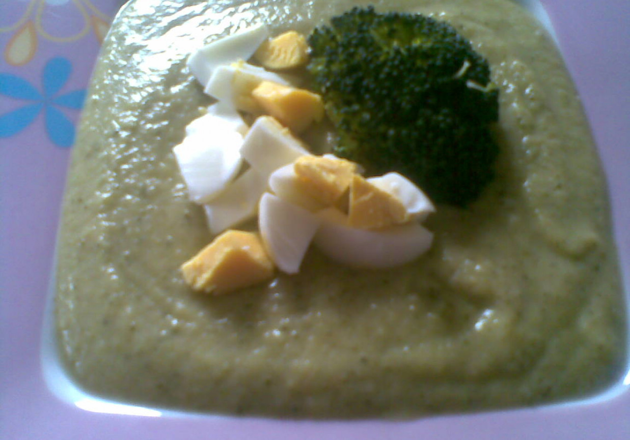 zupa krem z brokułów foto