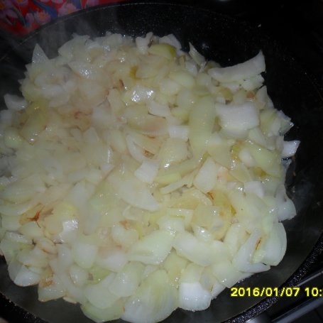 Krok 1 - Zupa krem z cebulą oraz boczkiem  foto
