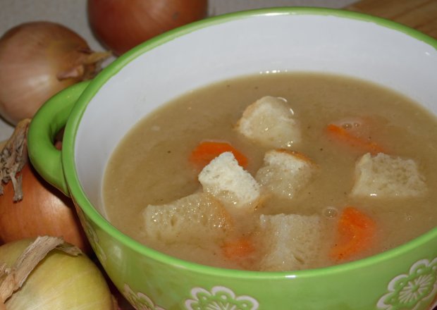 Fotografia przedstawiająca Zupa krem z cebuli
