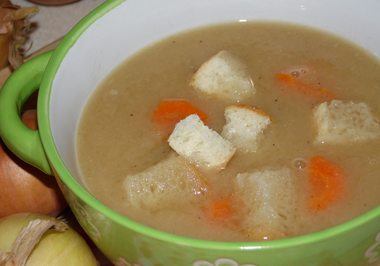 Zupa krem z cebuli foto