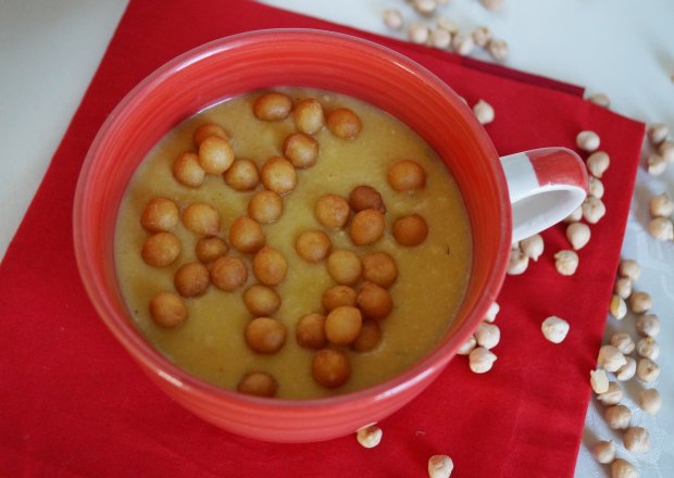 Fotografia przedstawiająca Zupa krem z ciecierzycy