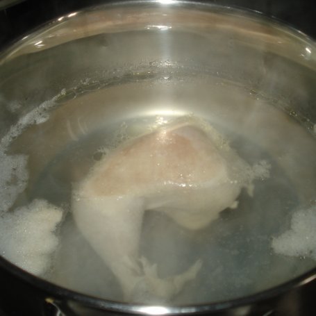 Krok 1 - Zupa krem z cukini i swieżego szpinaku zaserwowana  z kiełkami  foto