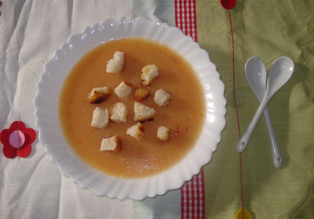 Zupa krem z cukini, pomidorów i ryżu foto