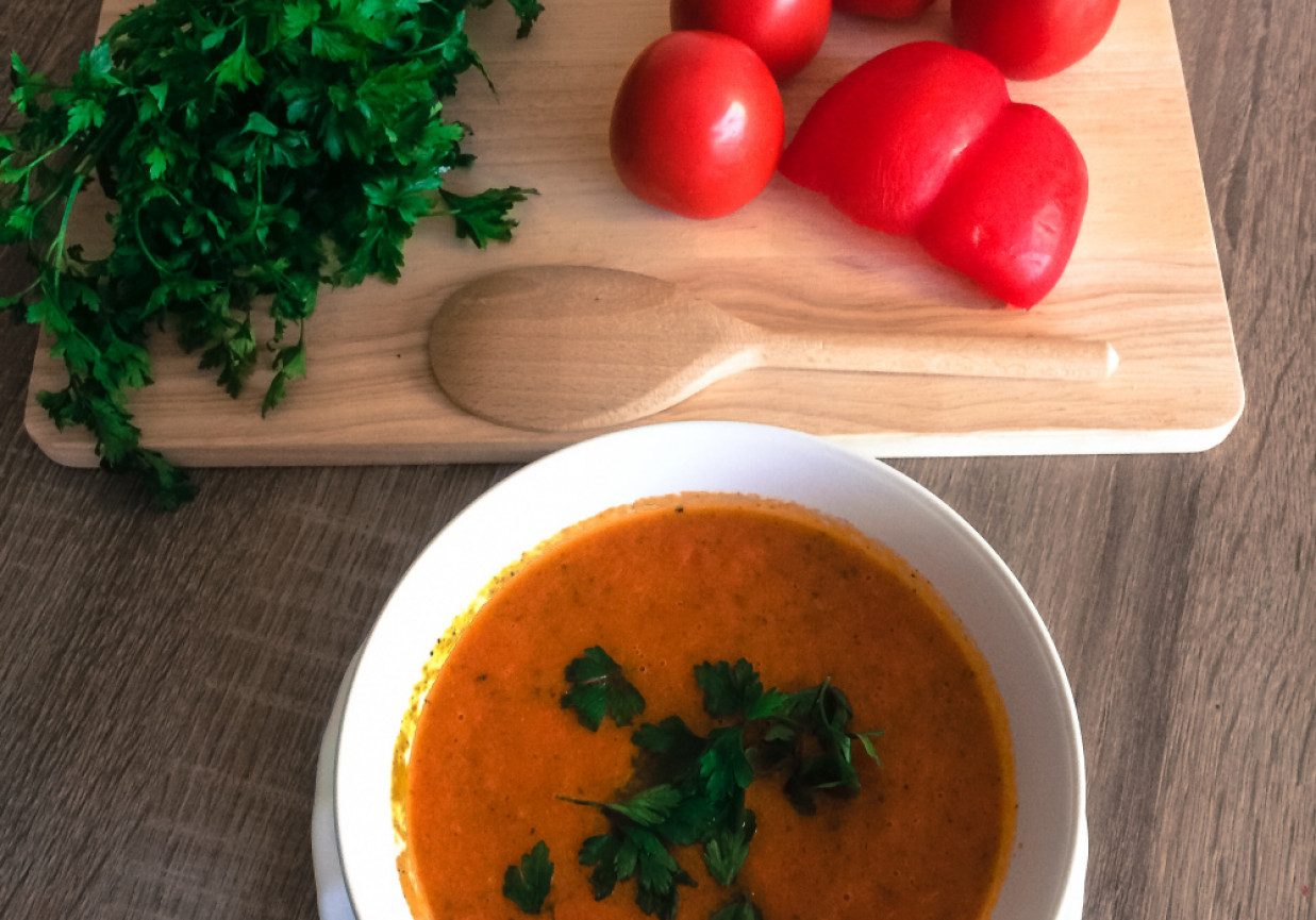 Zupa krem z czerwonych warzyw foto