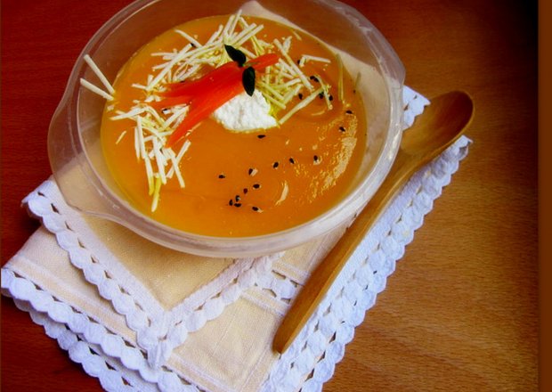 Fotografia przedstawiająca Zupa-krem z dyni