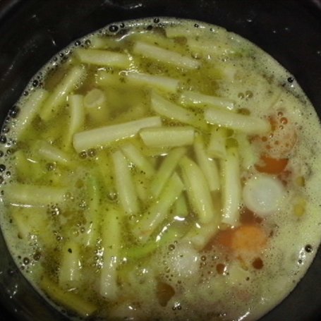 Krok 2 - Zupa krem z fasoli szparagowej foto