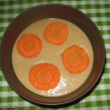 Krok 5 - Zupa krem z groszku i marchewki foto