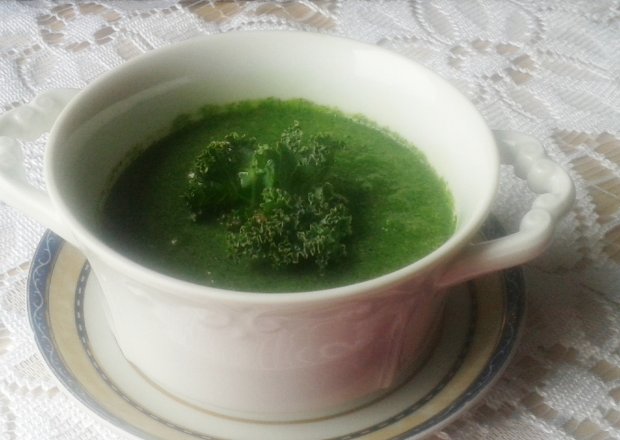Fotografia przedstawiająca Zupa krem z jarmużu