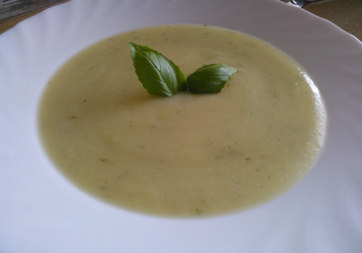 Zupa krem z kalafiora. foto