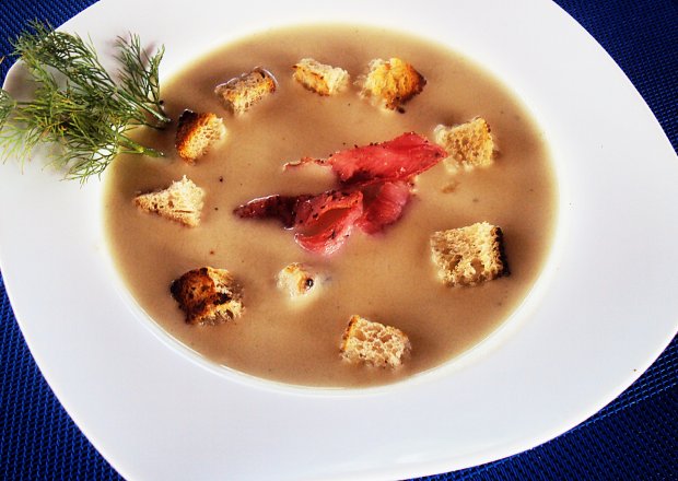 Fotografia przedstawiająca Zupa krem z kalafiora