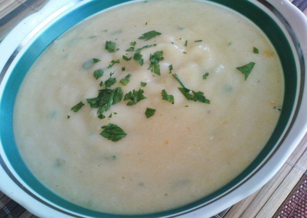 Fotografia przedstawiająca Zupa krem z kalafiora