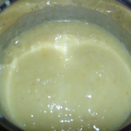 Krok 4 - Zupa krem z kalarepą i grzankami foto