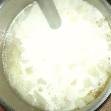 Krok 5 - Zupa krem z kalarepki foto