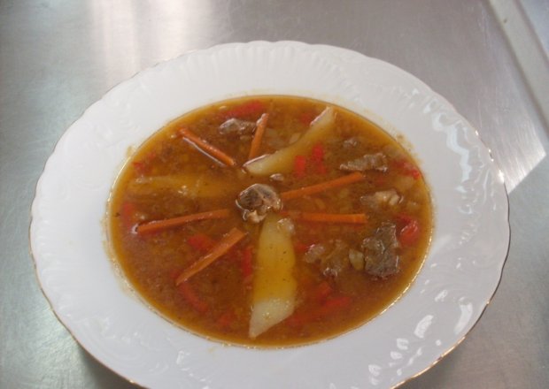 Fotografia przedstawiająca zupa krem z kapusty pekińskiej