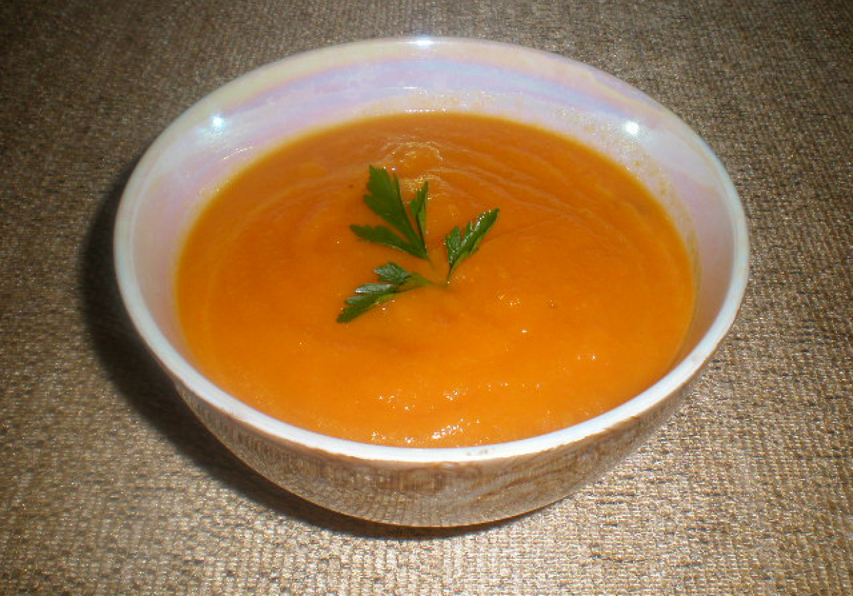 Zupa krem z marchewki foto