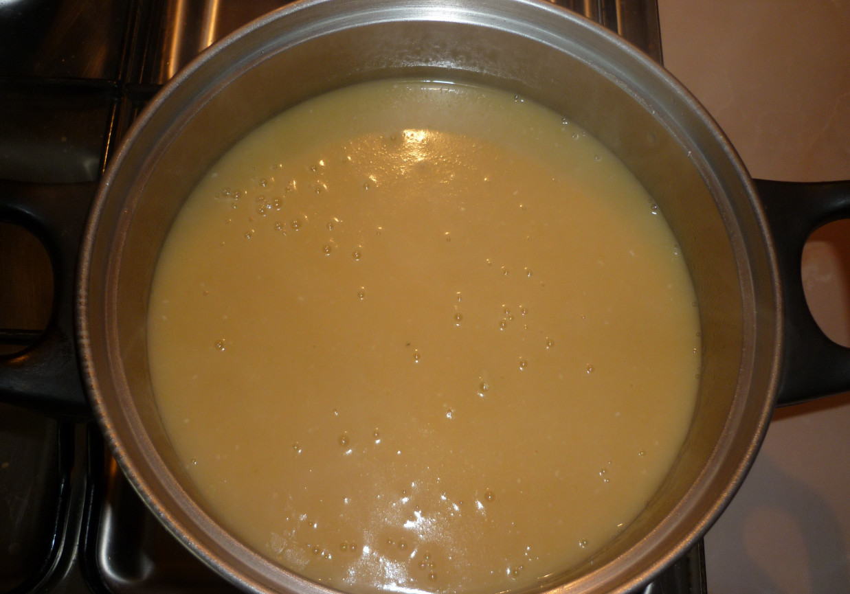Zupa krem z okrągłego groszku foto