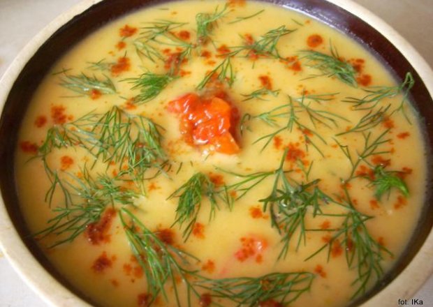 Fotografia przedstawiająca Zupa - krem z papryki