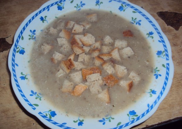 Fotografia przedstawiająca zupa krem z pieczarek