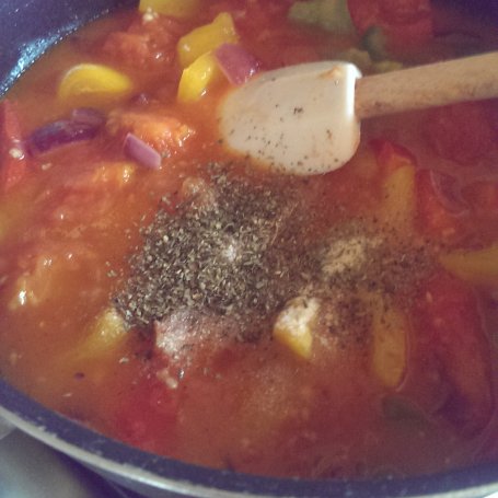 Krok 4 - Zupa krem z pomidorów i papryki foto