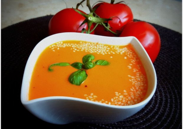 Fotografia przedstawiająca Zupa krem z pomidorów