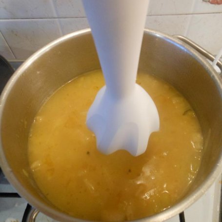 Krok 5 - Zupa krem z pora, selera, ziemniaków i szafranu foto