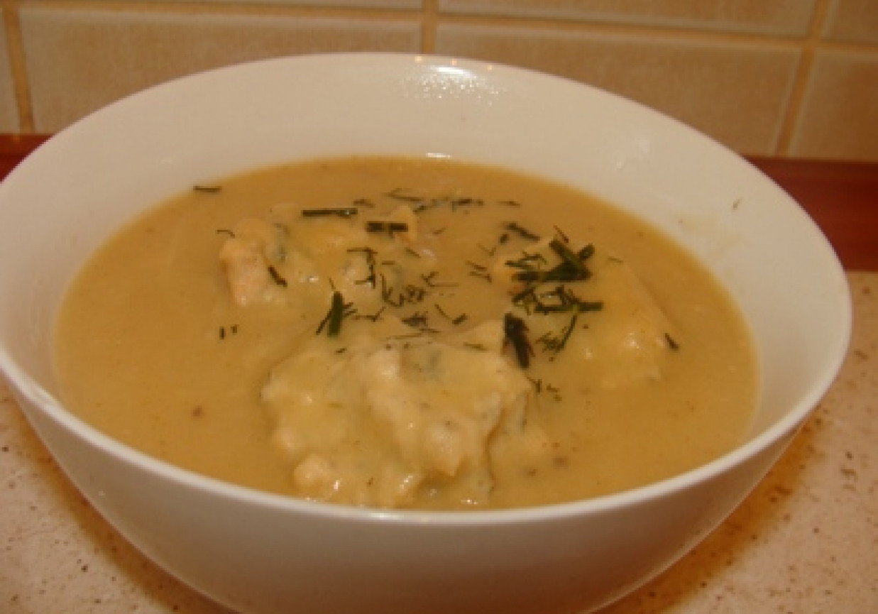 zupa krem z pulpetami z łososia foto