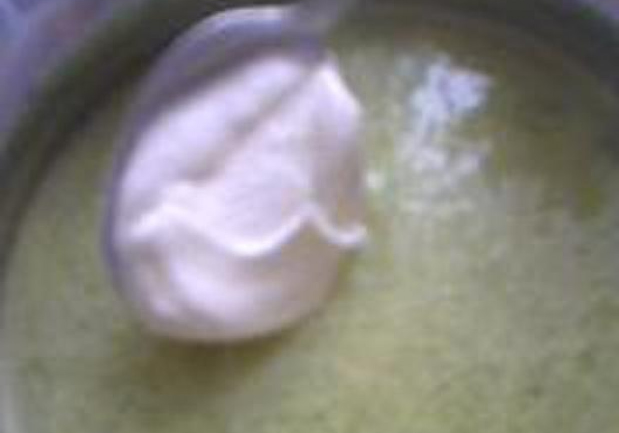 Zupa krem z rzeżuchą i jajkiem foto