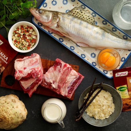 Krok 1 - Zupa krem z selera z waniliowym aromatem i kawałkami pieczonego sandacza foto