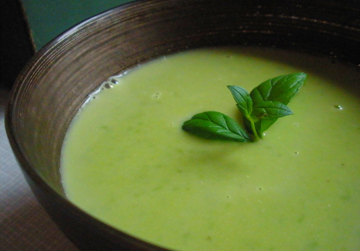 Zupa krem z zielonego groszku z mascarpone foto