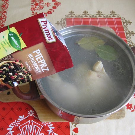 Krok 1 - Zupa krem z zielonego groszku foto
