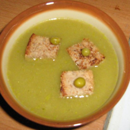 Krok 4 - zupa krem z zielonego groszku foto