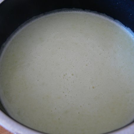 Krok 2 - Zupa krem z zielonego ogórka foto