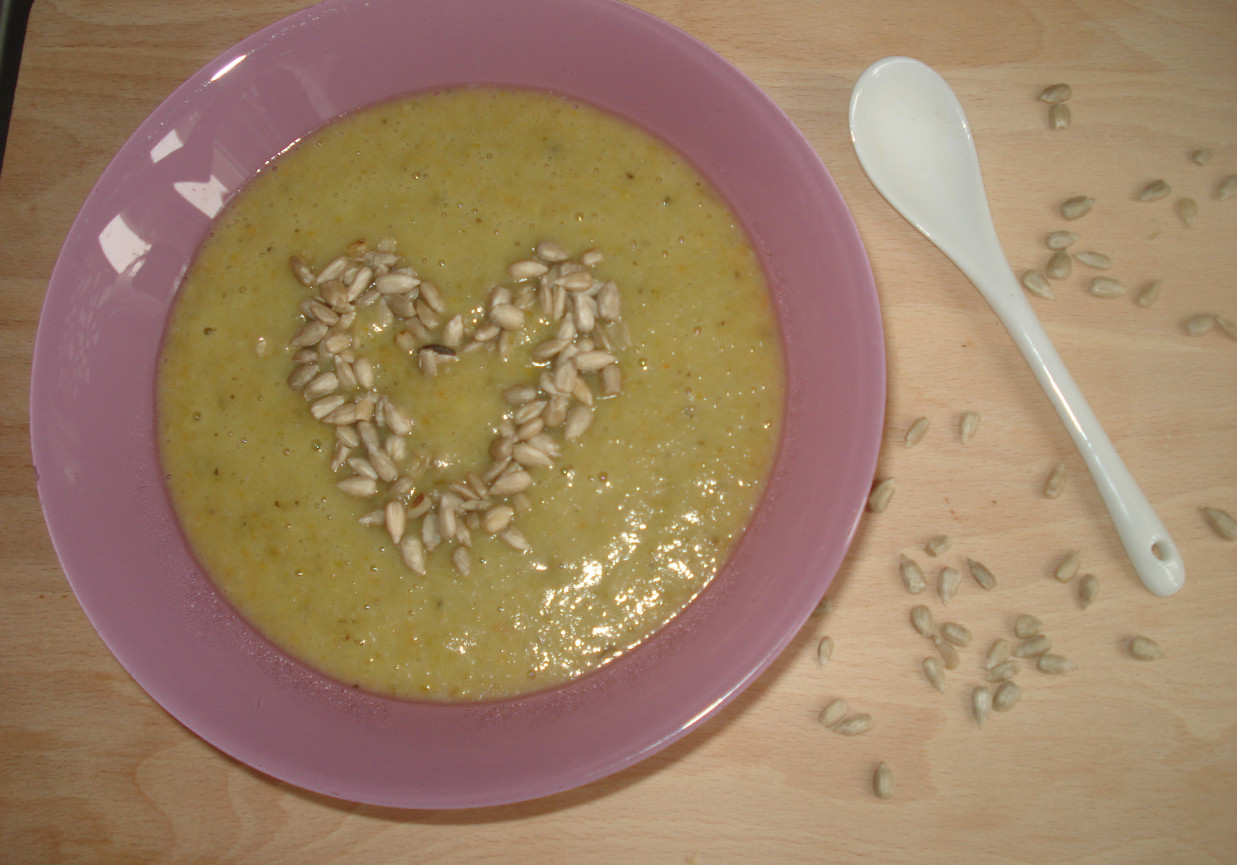 Zupa krem z zielonej fasolki- słonecznikiem wzbogacona :) foto