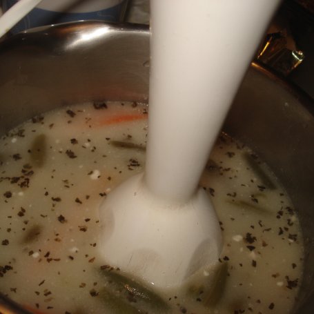 Krok 6 - Zupa krem z zielonej fasolki- słonecznikiem wzbogacona :) foto